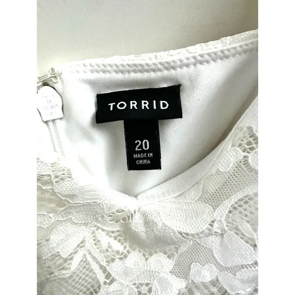 Torrid Ivory Lace Overlay Capelet Sz 20 Wedding Dress Ever After Cloud Dancer - Picture 3 of 16
